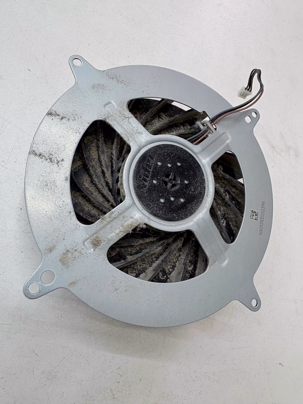 PS5-ventilator vol stof vóór een grondige onderhoudsbeurt