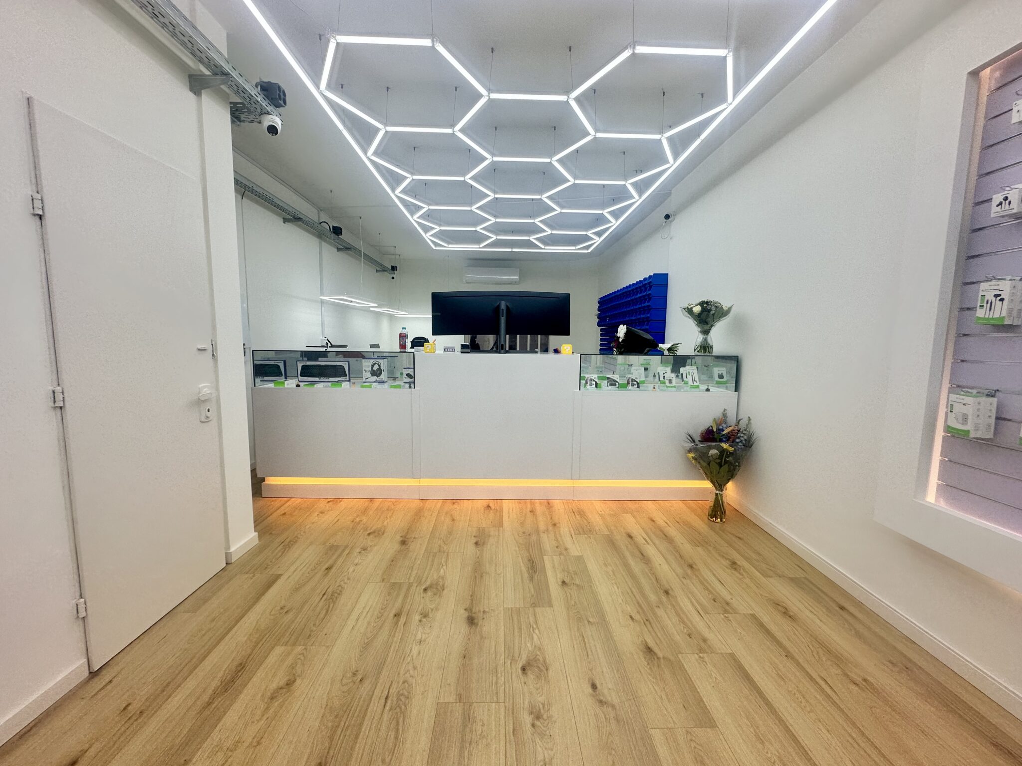 Fixmytech vlietlaan 51A inside